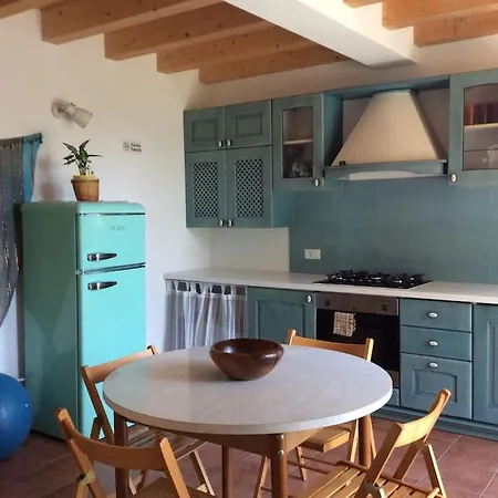 Casa Azul- Bilocale Con Giardino Daire